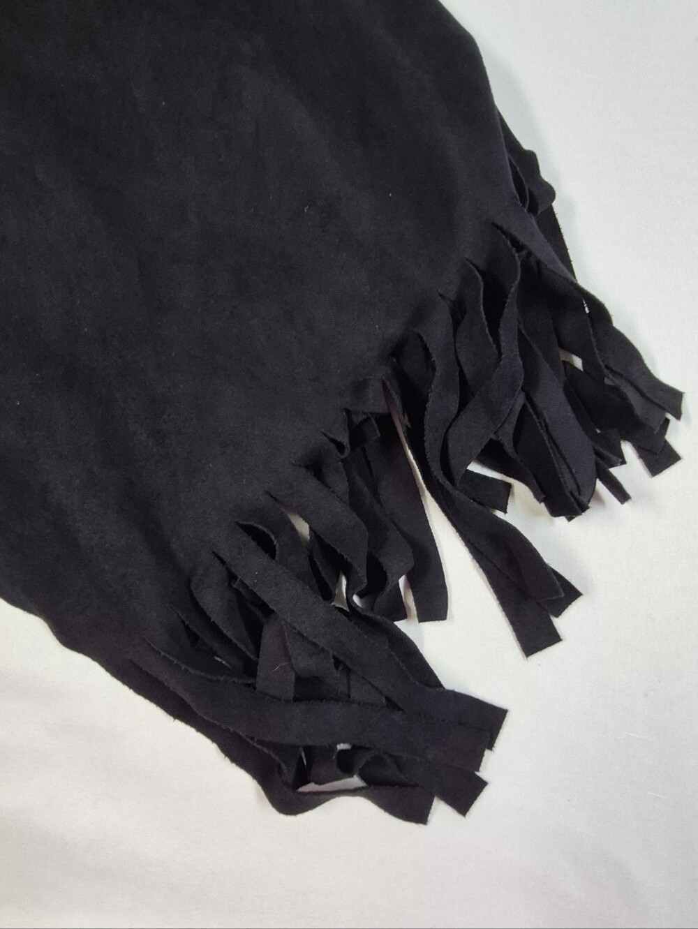 Vocal Black Faux Suede Tunic Top XL Studded Laser Cut Out Fringe Asymmetrical - Picture 8 of 9